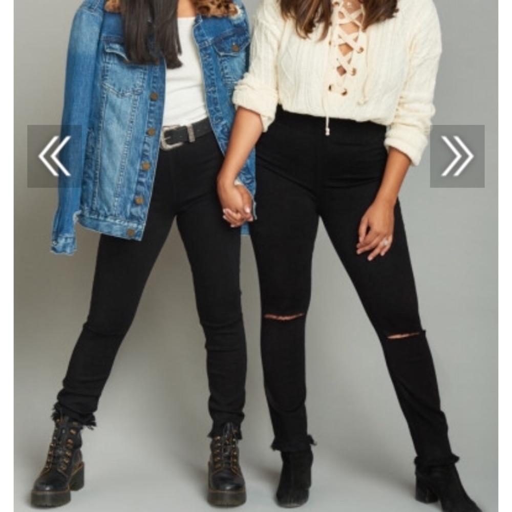 Show Me Your MuMu SoHo Skinnies in Black Lava